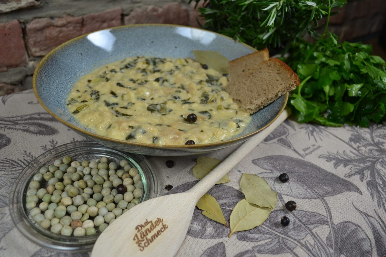 Fastensuppe mit Kräutern