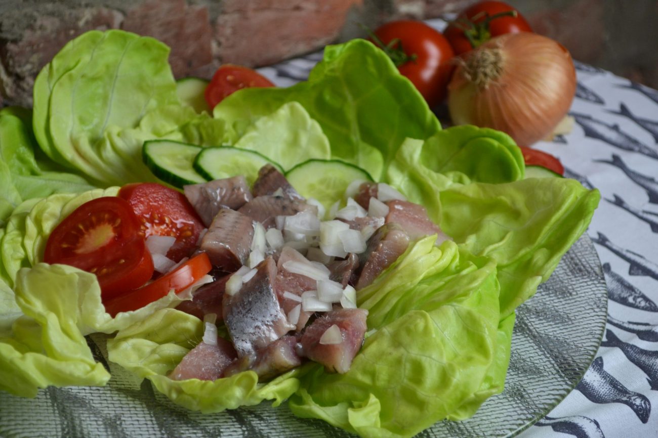 Matjes mit Salat