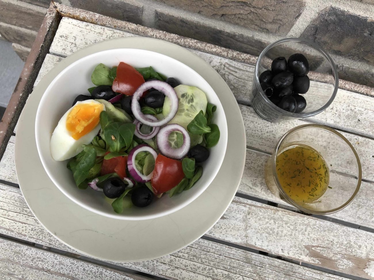 Salat mit klassischer Vinaigrette