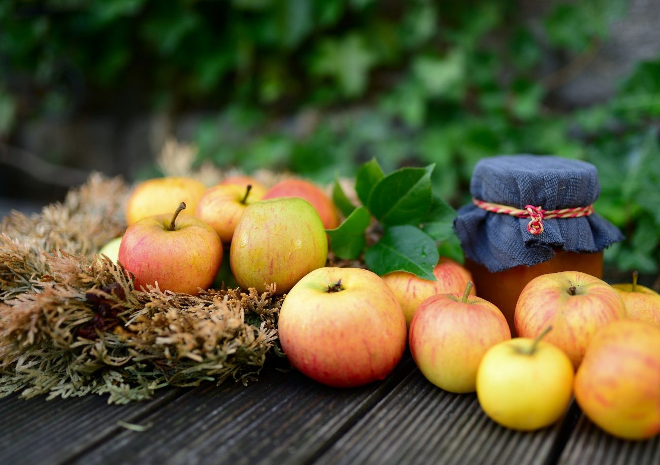 Jetzt gibt es frische Äpfel