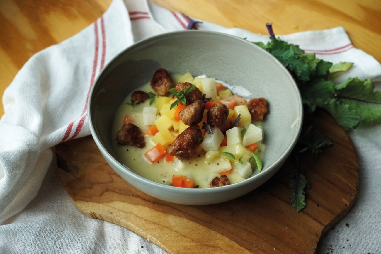 Gartengemüse mit Béchamel und Hackbällchen