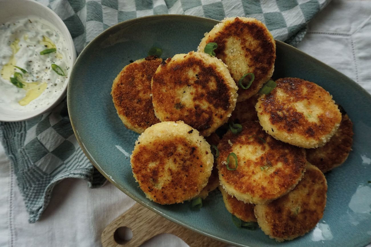 Kartoffelplätzchen mit Liebstöckel-Dip