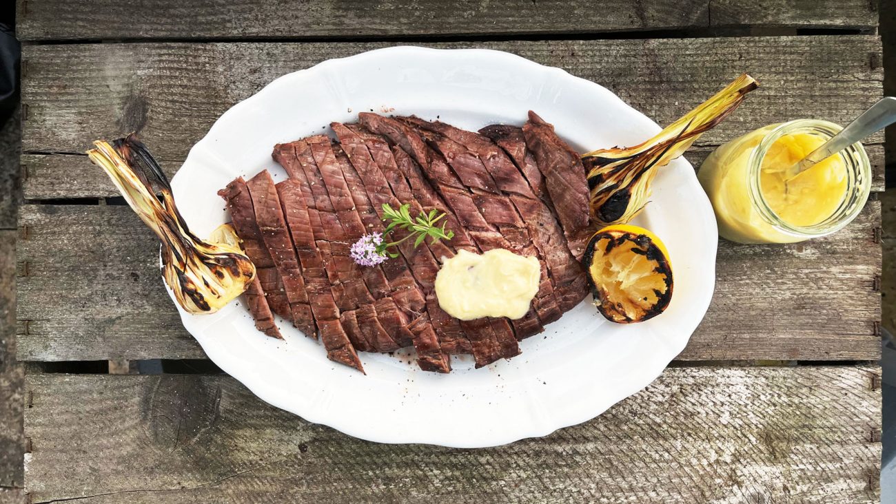 Flank-Steak mit Nussbutter-Mayonnaise